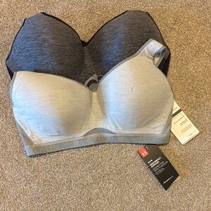 Under Armour Light Gray and Charcoal Seamless Light Support Sports Bras (2-Pack)